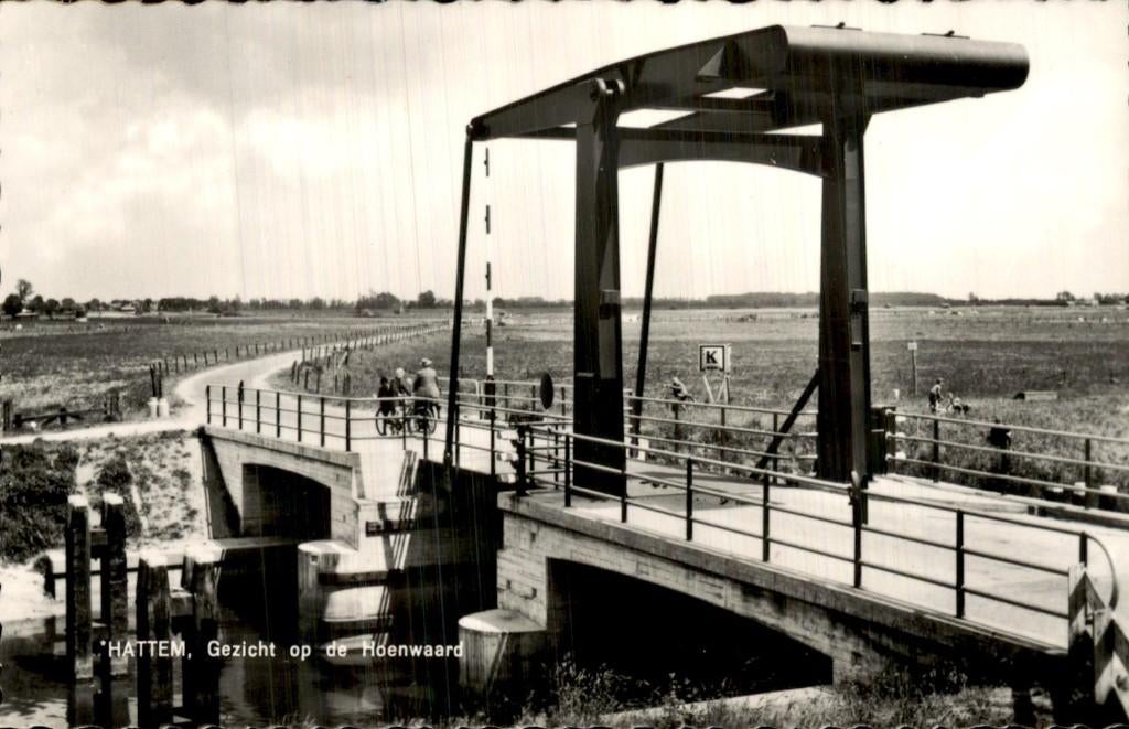 Hattem - Brug - Gezicht op de Hoenwaard, Ophalen of Verzenden, 1940 tot 1960, Ongelopen, Gelderland