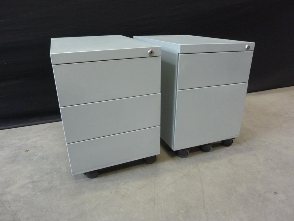 stalen ladeblok / verrijdbare ladekast met 2 en 3 lades, Ophalen, Minder dan 50 cm, Handelsonderneming Hendriksen, 3 of 4 laden