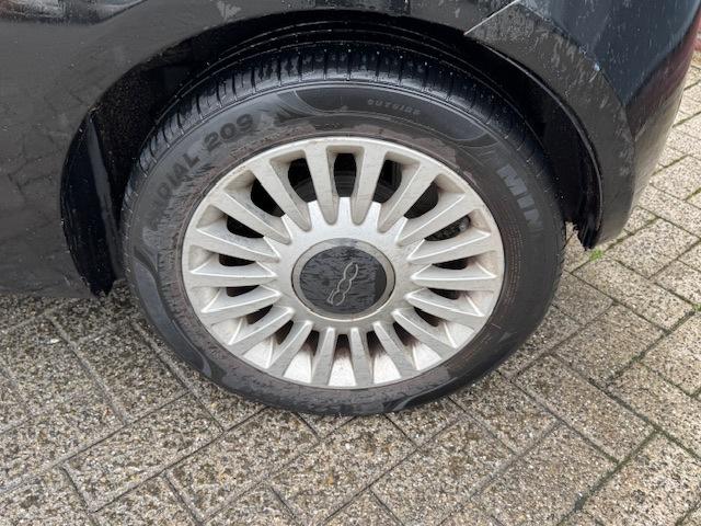 Fiat 500 1.2 Lounge *pano *airco *bluetooth *lichtm. velgen, Voorwielaandrijving, Euro 5, Stof, Gebruikt