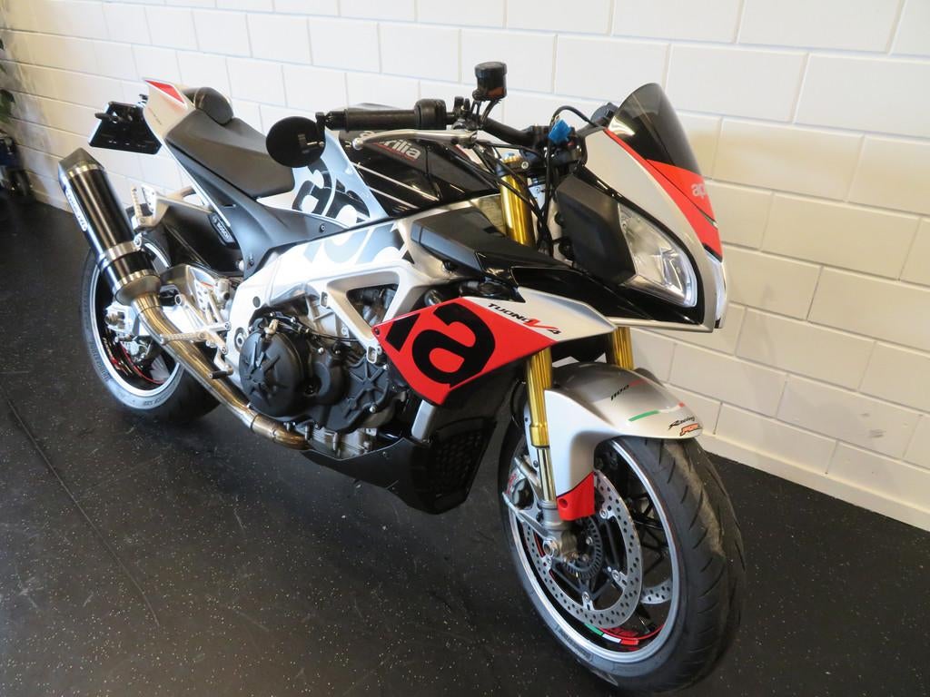 Aprilia Tuono V4 1100 FACTORY PERFECT!, Motoren, Bedrijf, 1100 cc, Naked bike
