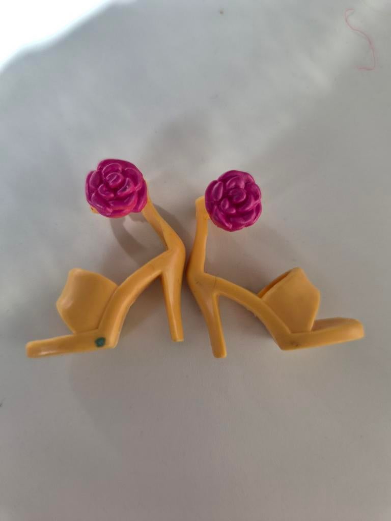 Winx Nr 290 Gele Barbie hakken met roze bloemen, Ophalen of Verzenden