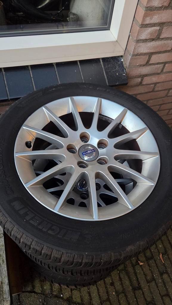 Nette volvo velgen en banden, Auto-onderdelen, Overige Auto-onderdelen, Gebruikt, Ophalen of Verzenden