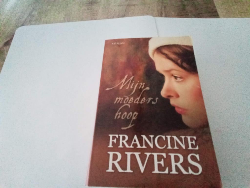 Mijn moeders hoop ( Francine Rivers, Ophalen of Verzenden, Zo goed als nieuw