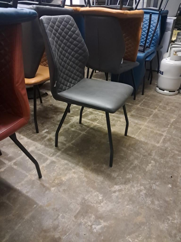 Stoelen RV design stoelen 40 stuks direct ophalen, Ophalen of Verzenden