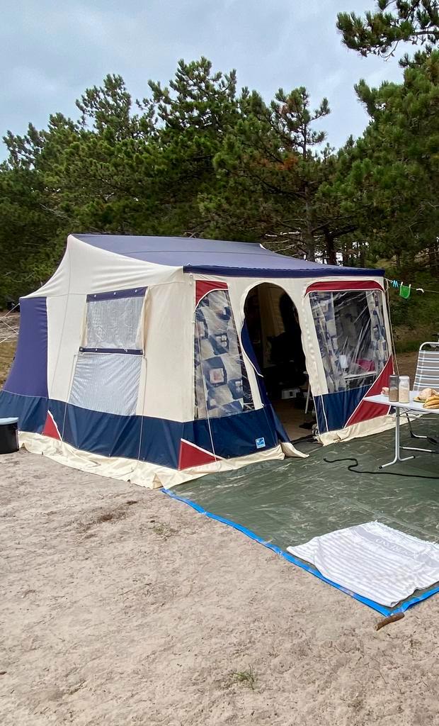 Jametic vouwwagen uit 2004 met complete kampeeruitrusting, Caravans en Kamperen, Vouwwagens, Jamet, tot en met 6, Meerkleurig