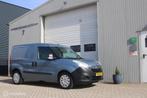 Opel Combo 1.4 benzine/Dubbele schuifdeur/trekhaak/boekjes, Auto's, Voorwielaandrijving, Stof, Gebruikt, Euro 6