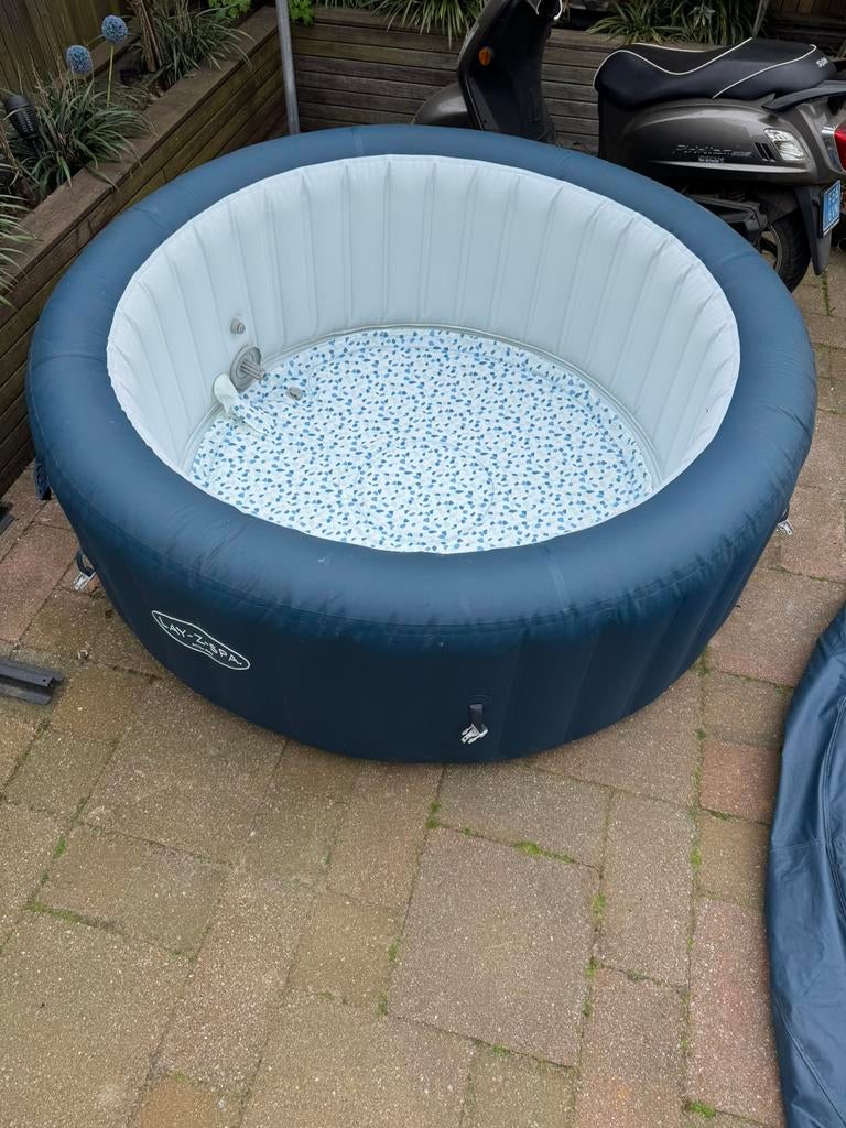 Bubbelbad Lay-Z-Spa Bestway, Tuin en Terras, Ophalen of Verzenden, Zo goed als nieuw