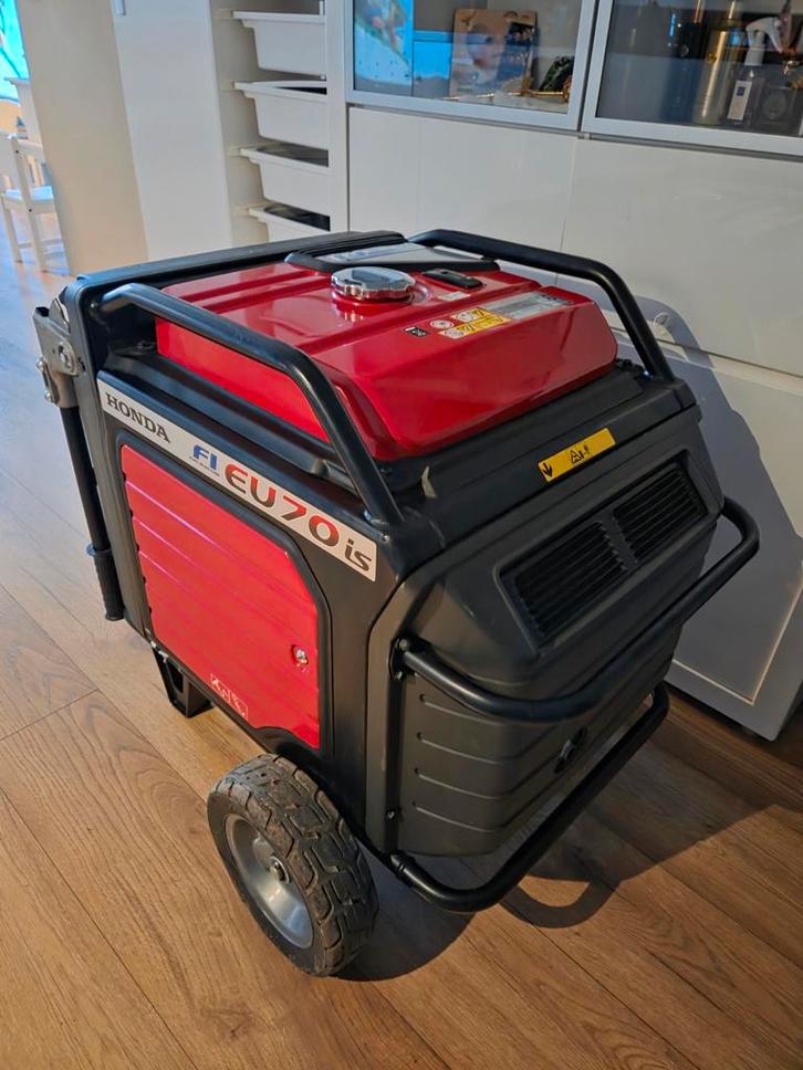 Honda EU70is aggregaat generator z.g.a.n + kist en snoer, Doe-het-zelf en Verbouw, Aggregaten, Zo goed als nieuw, Benzine, 5 tot 10 kVA