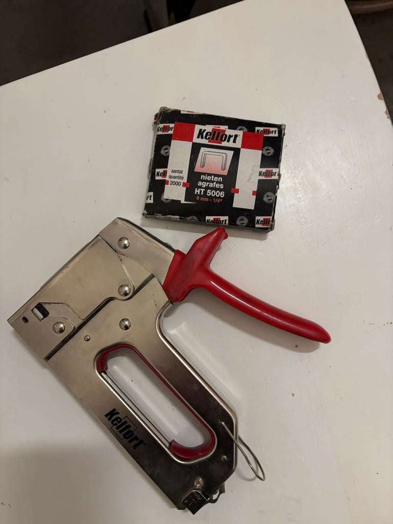 Kelfort tacker met nieten (HT 5006, 6mm), Ophalen, Gebruikt