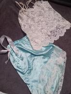 Lingerie setje met kant, Ophalen