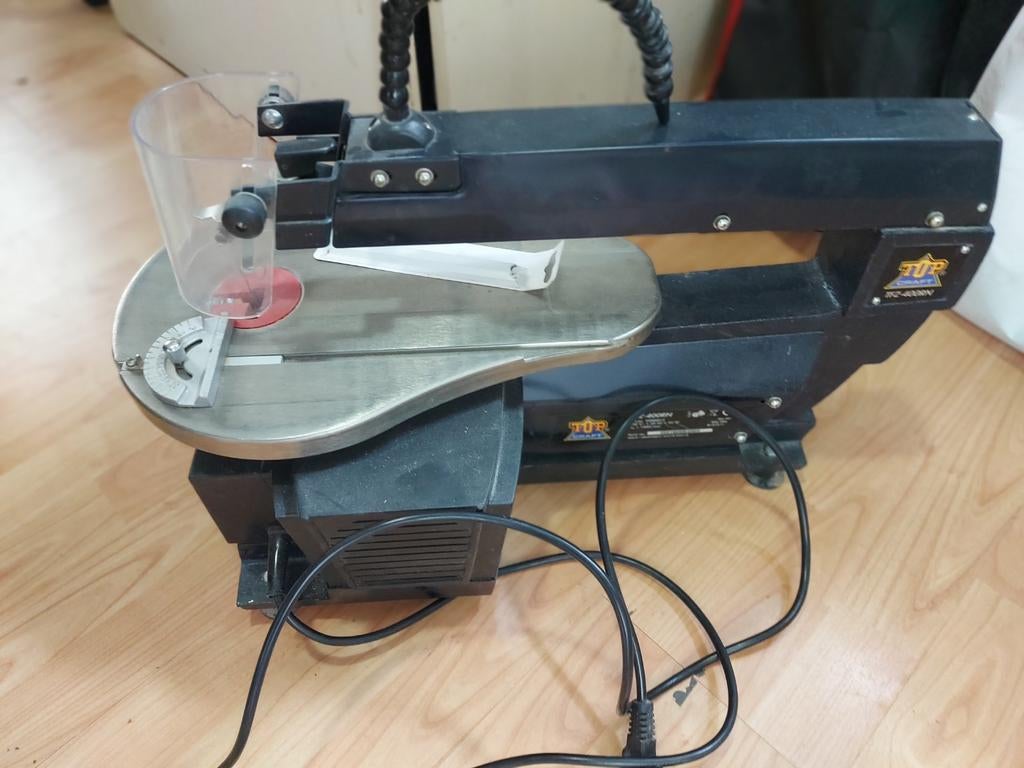 Elektrische Figuur zaag, Hobby en Vrije tijd, Ophalen of Verzenden, Lockmachine, Overige merken