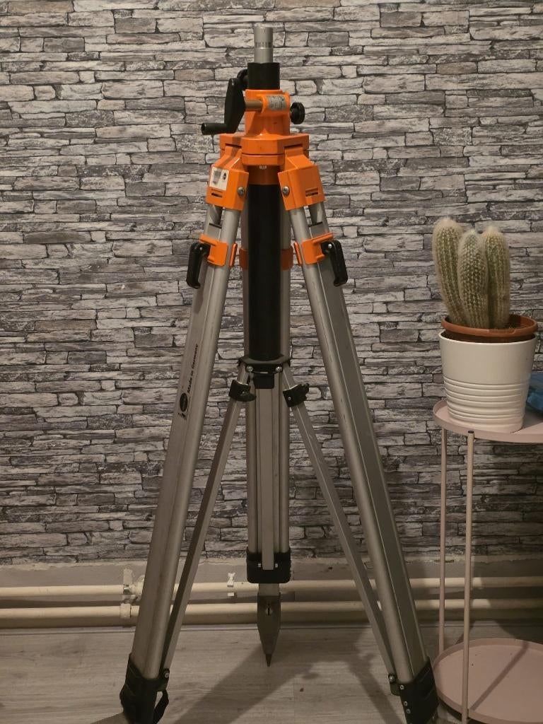NedoTripod voor landmeeting trimble, Doe-het-zelf en Verbouw, Meetapparatuur, Verzenden, Zo goed als nieuw, Toebehoren