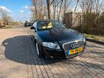 Audi A4 1.8 120KW Cabrio AUT 2007 Zwart, Auto's, Audi, Beige, 4 cilinders, Cabriolet, 4 stoelen