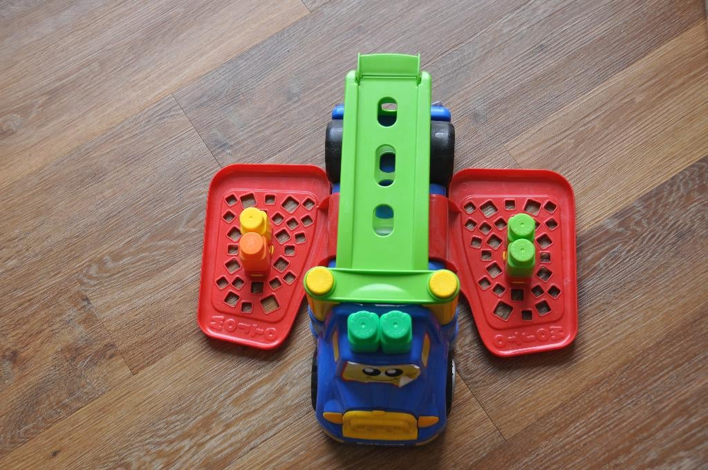 Vrachtwagen, Ophalen, Zo goed als nieuw