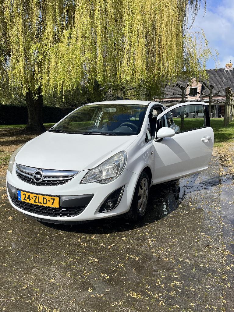 Opel Corsa 1.2 16V LPG 3D 2012 Wit, Voorwielaandrijving, 83 pk, Zwart, 4 cilinders