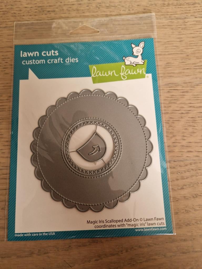 Lawn Fawn Magic Iris Scalloped Add-On LF2240 Stans, Hobby en Vrije tijd, Kaarten | Zelf maken, Ophalen of Verzenden, Nieuw, Overige thema's