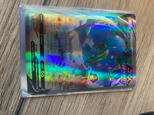 RayquazaV 194/203 pokemon 2021, Ophalen of Verzenden, Zo goed als nieuw, Speelkaart(en)