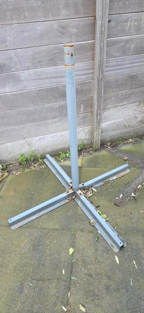 Zweefparasol - Gebruikt, met voet, Tuin en Terras, Parasols, Gebruikt, Zweefparasol, 2 tot 3 meter, Kantelbaar, Verstelbaar, Ophalen of Verzenden