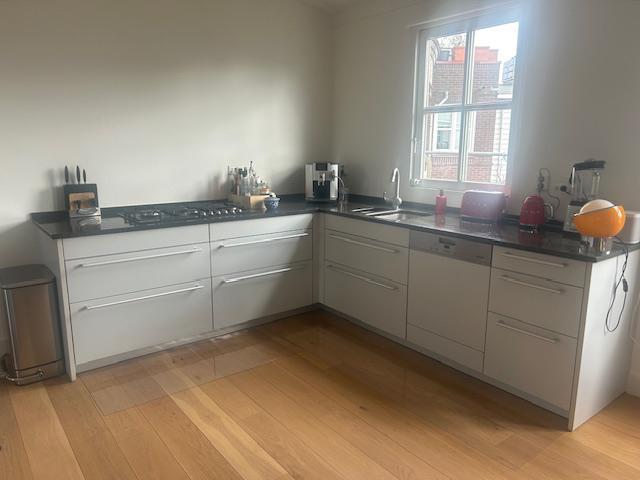 Poggenpohl keuken gratis op te halen, Huis en Inrichting, Keuken | Complete keukens, Gebruikt, Overige typen, Grijs, Graniet of Steen