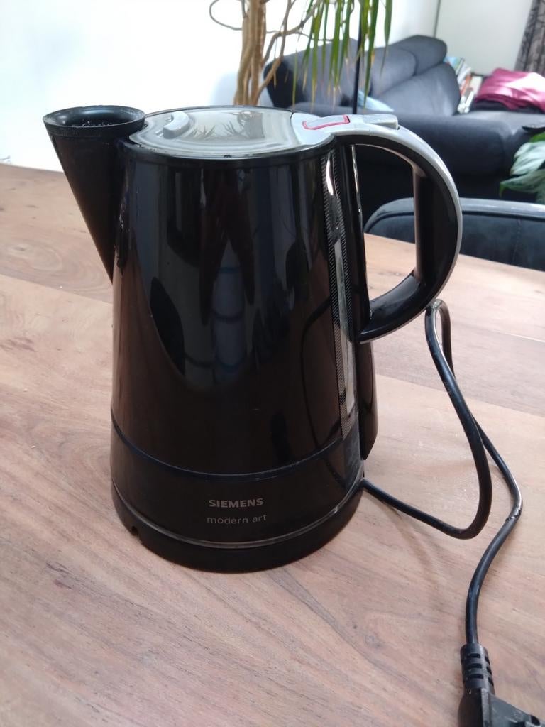 Siemens Waterkoker TW50M01/04 - Zwart/Grijs, 1 tot 2 liter, Ophalen of Verzenden, Gebruikt, Draadloos