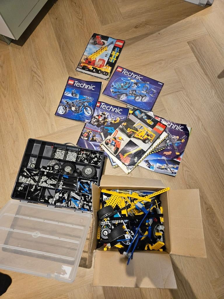 Partij oude technisch Lego met instructieboekjes, Gebruikt, Lego, Ophalen of Verzenden, Inclusief extra onderdelen