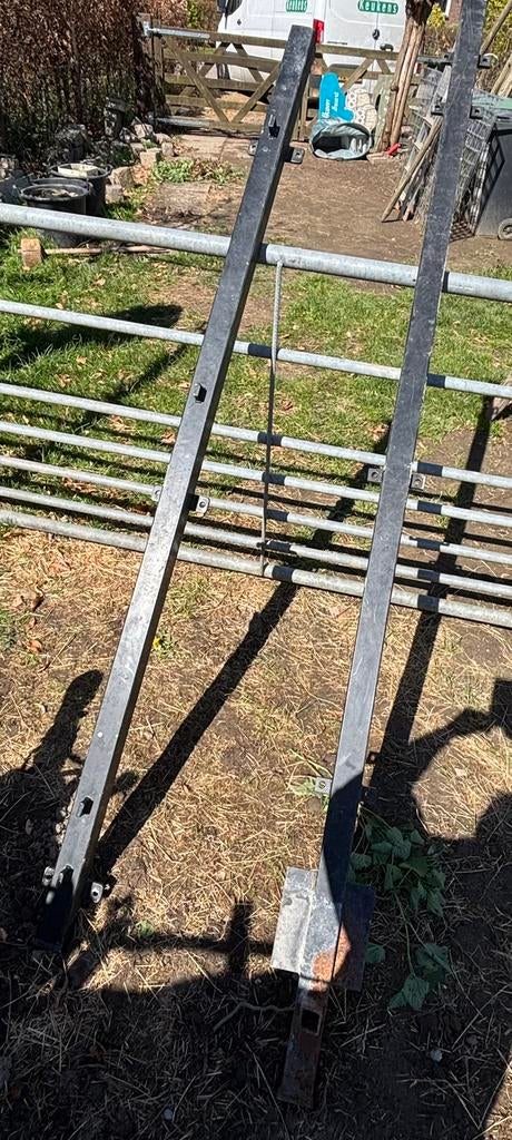 Ijzeren palen voor hekwerk of poort 6x6 cm, Tuin en Terras, Ophalen, Gebruikt, Minder dan 180 cm, Palen