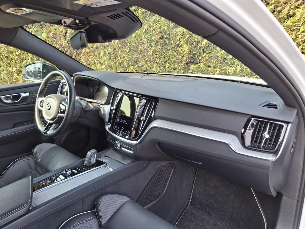 Volvo S60 2.0 B3 R-Design, Auto's, 12 maanden, Euro 6, 4 cilinders, Origineel Nederlands