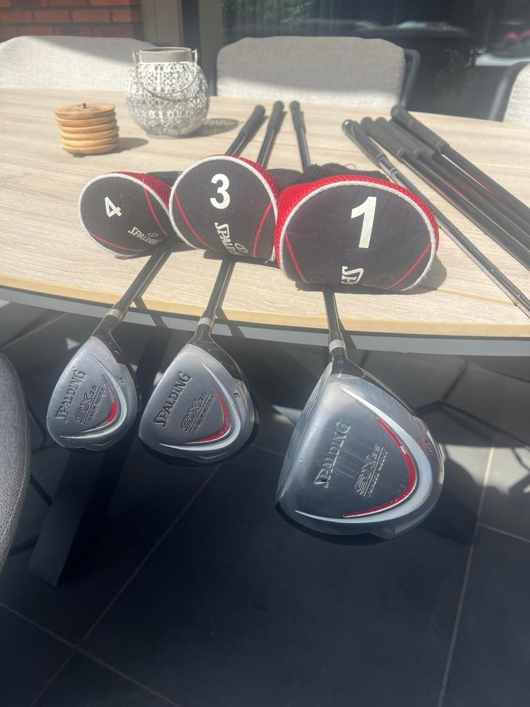 Spalding Golfset Rechtshandig met Tas - IJzers, Woods, Drive, Sport en Fitness, Golf, Ophalen, Gebruikt, Set, Overige merken