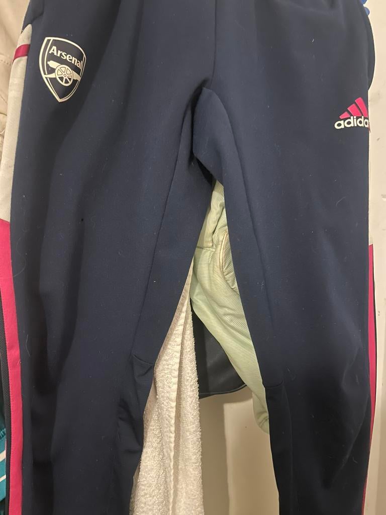 Arsenal broekje marineblauw,pink,white, Ophalen of Verzenden, Zo goed als nieuw, Blauw