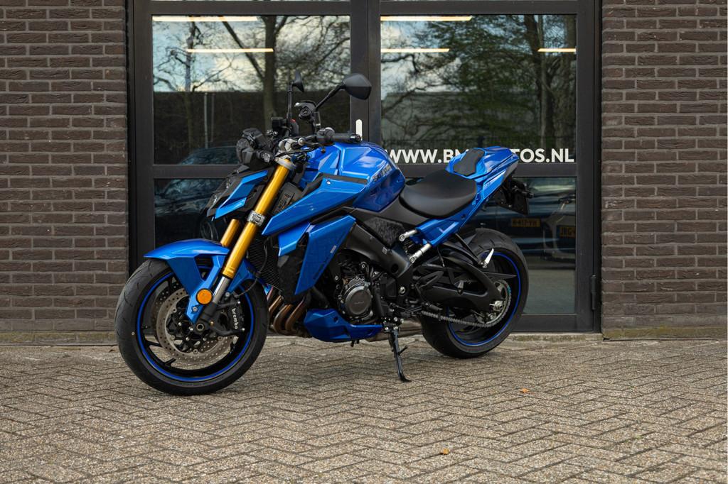 Suzuki GSX-S1000 / 340 km / nieuwstaat / tanktas (bj 2021), Motoren, Motoren | Suzuki, Bedrijf, Meer dan 35 kW, Overig, Siemensstraat 8
7903AZ  HOOGEVEEN, NL