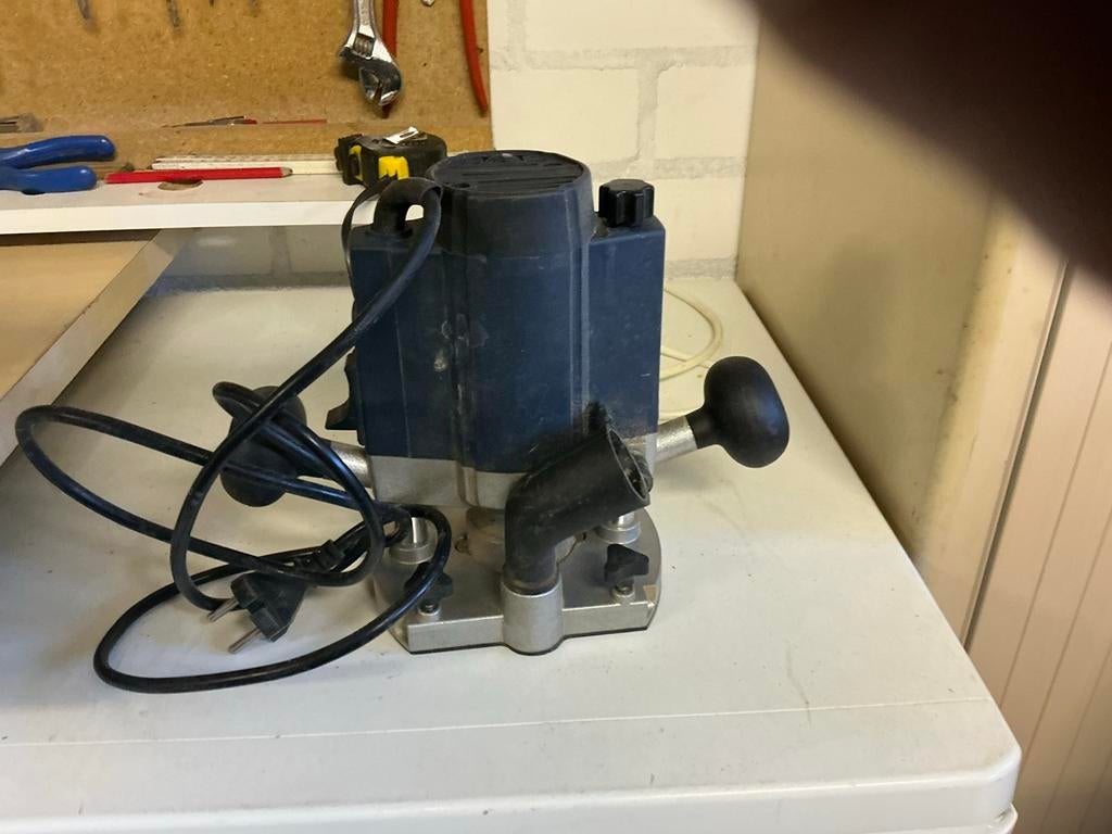 Ferm Bovenfrees FBF-1000E, Doe-het-zelf en Verbouw, Gereedschap | Freesmachines, Ophalen of Verzenden, Gebruikt, Elektrisch, Bovenfrees