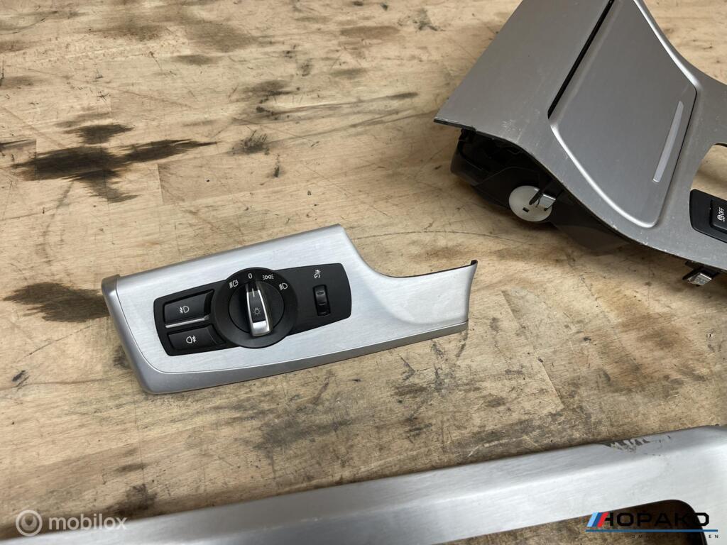 Interieurlijsten set geborsteld aluminium BMW 5serie F10 F11, Auto-onderdelen, Interieur en Bekleding, Gebruikt, Einsteinlaan 5 rijswijk