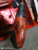 Hilti SF 22-A Accuboormachine met lader en 2 accu's, Variabele snelheid, Ophalen of Verzenden, Boor- en Schroefmachine, Gebruikt
