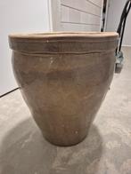 Keramische pot, winterhard. Kleurglazuur: licht bruin., Ophalen