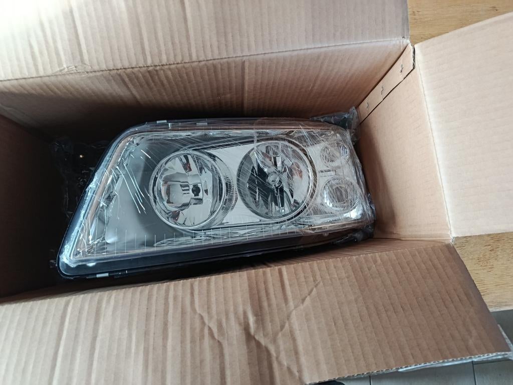 Nieuwe Koplamp Unit vw t5, Auto-onderdelen, Ophalen of Verzenden, Nieuw, Universele onderdelen