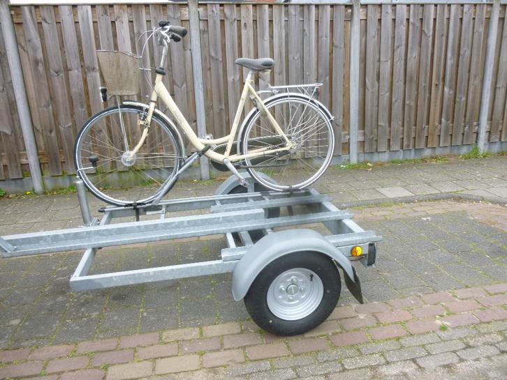unieke fietsaanhanger driewielfiets + gewone fiets, Auto diversen, Aanhangers en Bagagewagens, Gebruikt, Ophalen