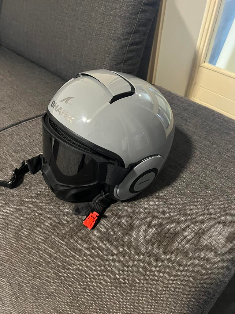 Shark helm grijs maat m, Fietsen en Brommers, Brommerhelmen, Ophalen of Verzenden, Zo goed als nieuw