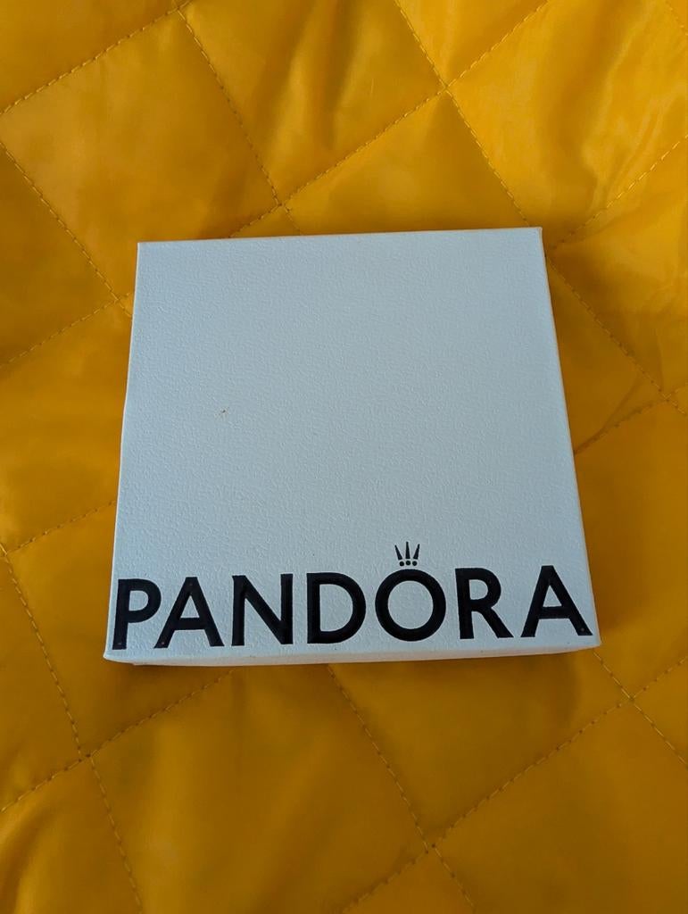 Pandora armband met Disney Stitch en Winnie de Pooh bedels, Sieraden, Tassen en Uiterlijk, Nieuw, Ophalen of Verzenden, Met bedels of kralen