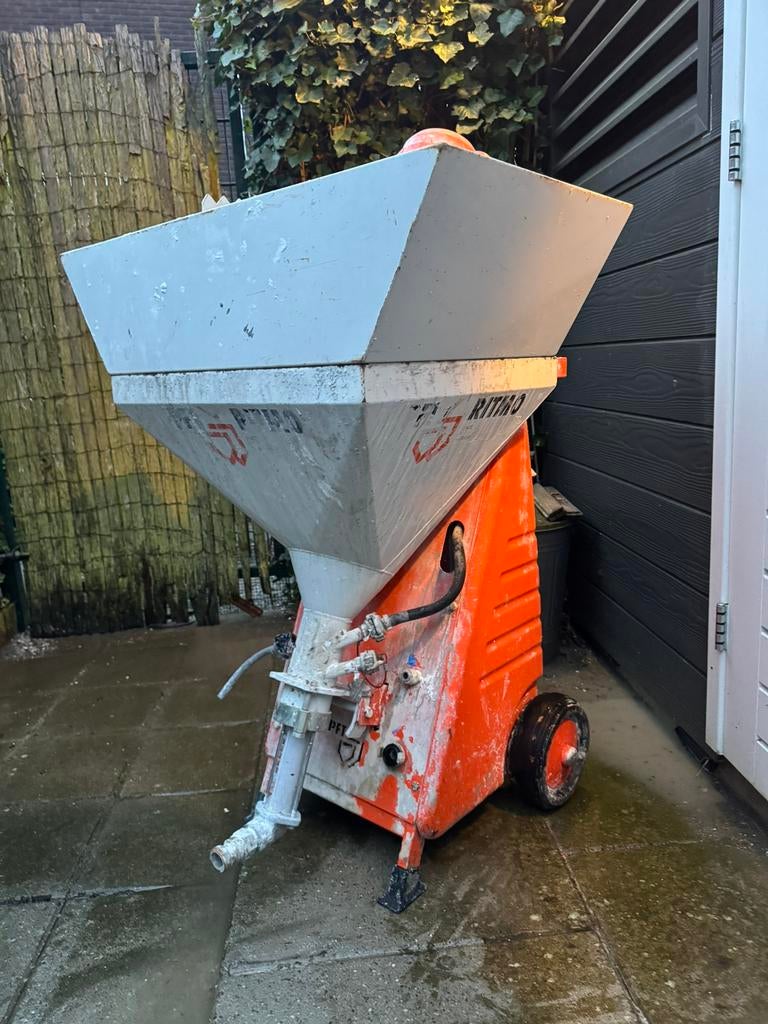 Ritmo M Stucmachine, Doe-het-zelf en Verbouw, Gereedschap | Overige machines, Gebruikt, Ophalen