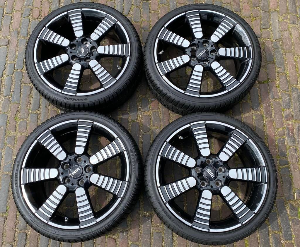Mooie 18” Mini F55 F56 F57 900 velgen + tpms + winterbanden, 18 inch, Banden en Velgen, 205 mm, Winterbanden