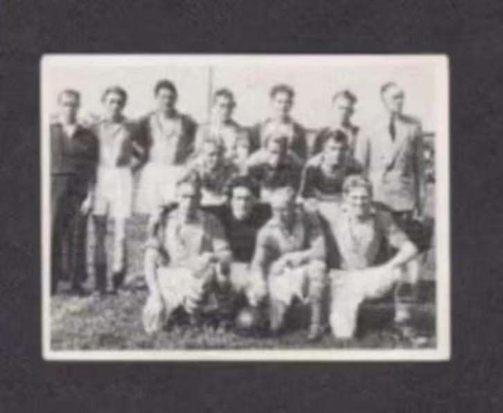 Voetbalplaatje Houtingehage 1951-1952., Ophalen of Verzenden, Zo goed als nieuw