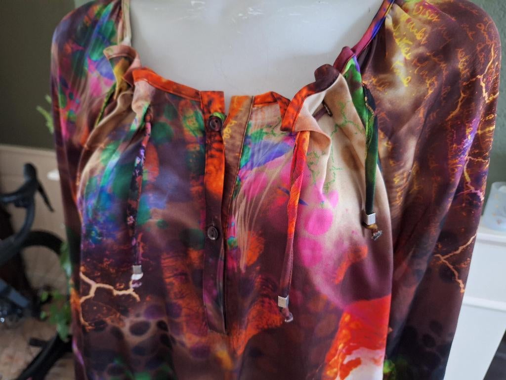 Elvira mooie kleurrijke top S 36, Kleding | Dames, Tops, Overige kleuren, Verzenden, Zo goed als nieuw, Lange mouw