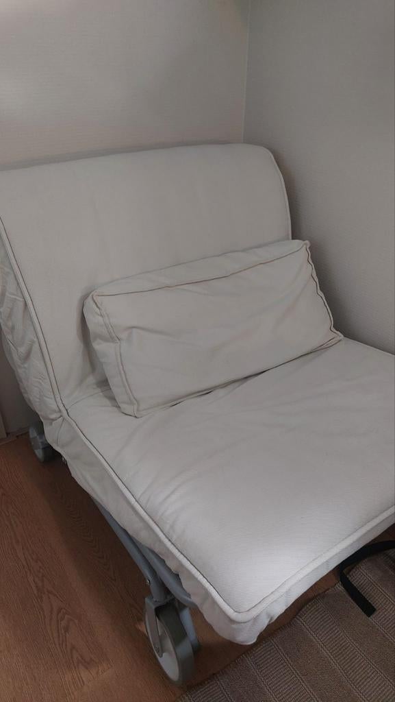 Ikea slaapstoel/fauteuil, Ophalen, Zo goed als nieuw, Eenpersoons, Crème