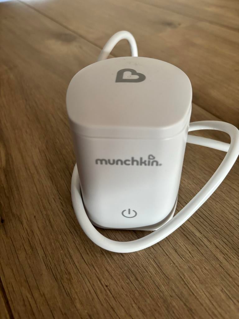 Munchkin Flessenwarmer - Snel en Handig voor Babyvoeding, Ophalen, Zo goed als nieuw, Flessen- of potjesverwarmer