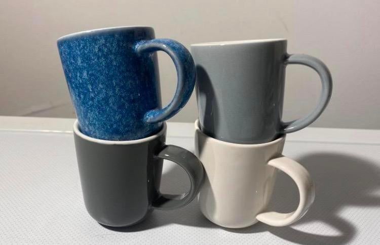 4 Espresso mokjes van Hema. Hoogte 6,5 cm., Huis en Inrichting, Keuken | Servies, Ophalen of Verzenden, Zo goed als nieuw, Overige stijlen