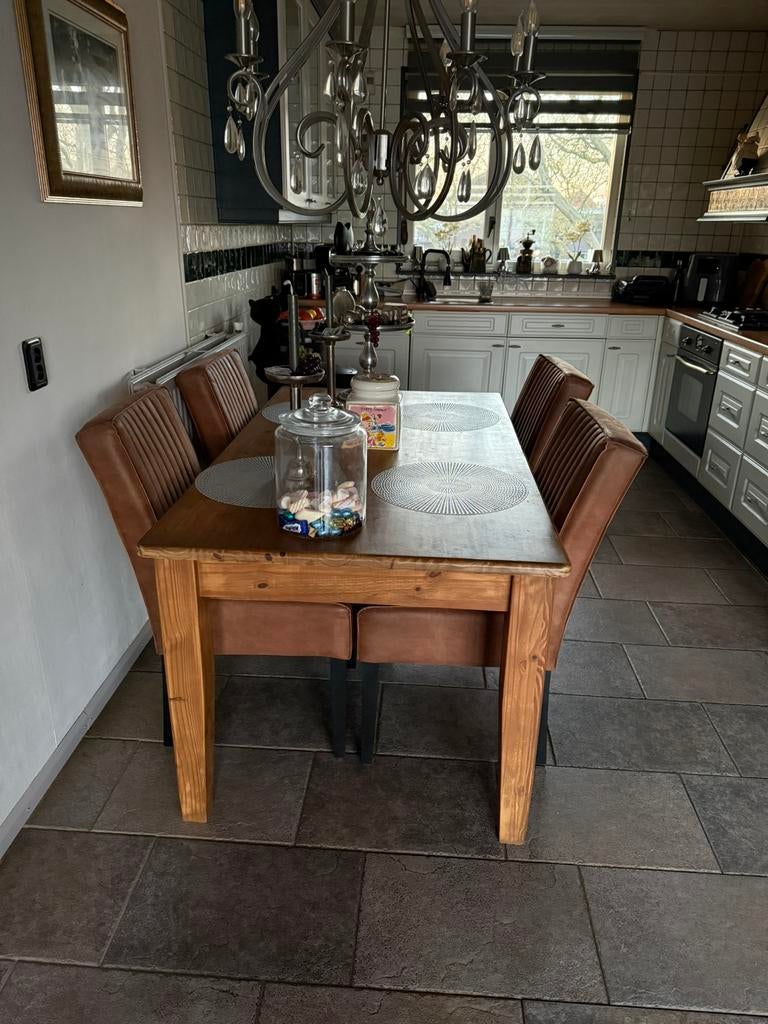 Eethoek massief grenentafel, Ophalen