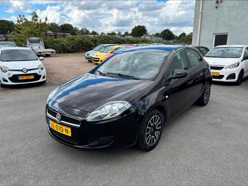 Fiat Bravo 1.4 16V 5DR 2012 Zwart NETTE AUTO WEINIG KM, Auto's, Fiat, Bedrijf, Bravo, ABS, Airbags, Airconditioning, Elektrische buitenspiegels