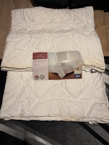Luxe synthetisch dekbed – 240x220 cm (lits-jumeaux) beschikbaar voor biedingen