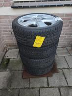 Winterbanden Goodyear 215/45R17 met velg - Oostendorp Toyota, Ophalen
