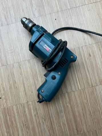 Boormachine beschikbaar voor biedingen